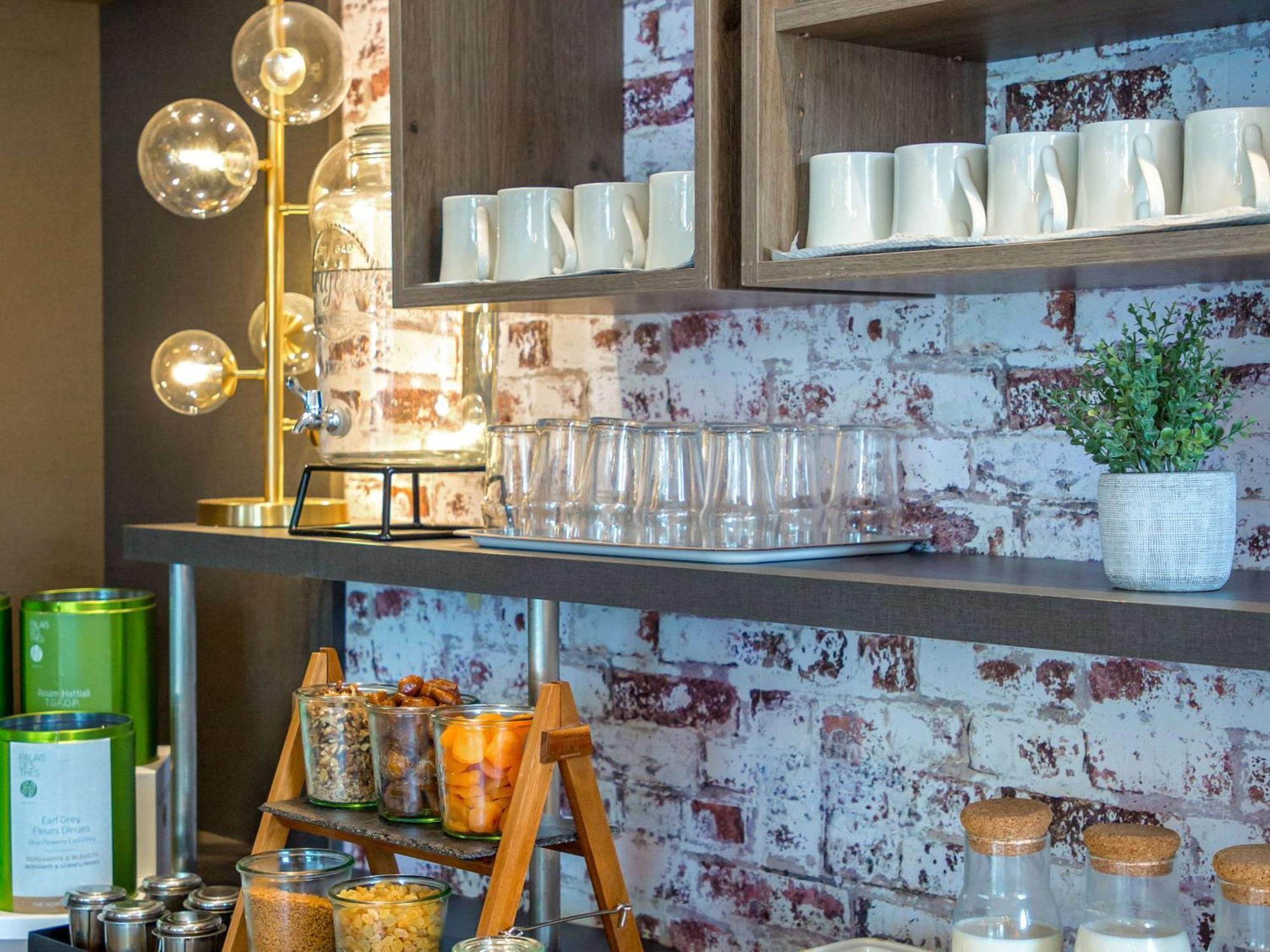 Отель Ibis Lyon Sud Vienne Saint-Louis Экстерьер фото
